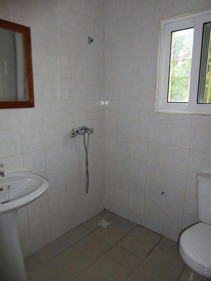 Sarawally Guesthouse Ampaya Екстериор снимка