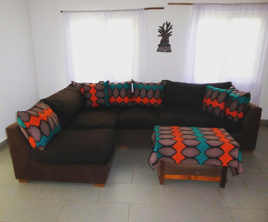 Sarawally Guesthouse Ampaya Екстериор снимка