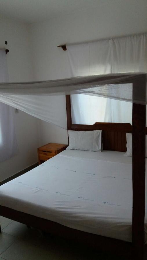 Sarawally Guesthouse Ampaya Екстериор снимка