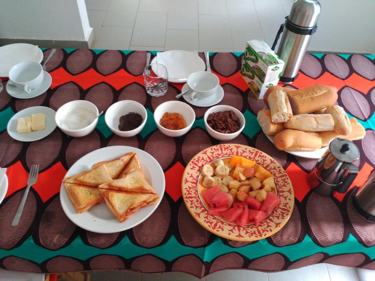 Sarawally Guesthouse Ampaya Екстериор снимка