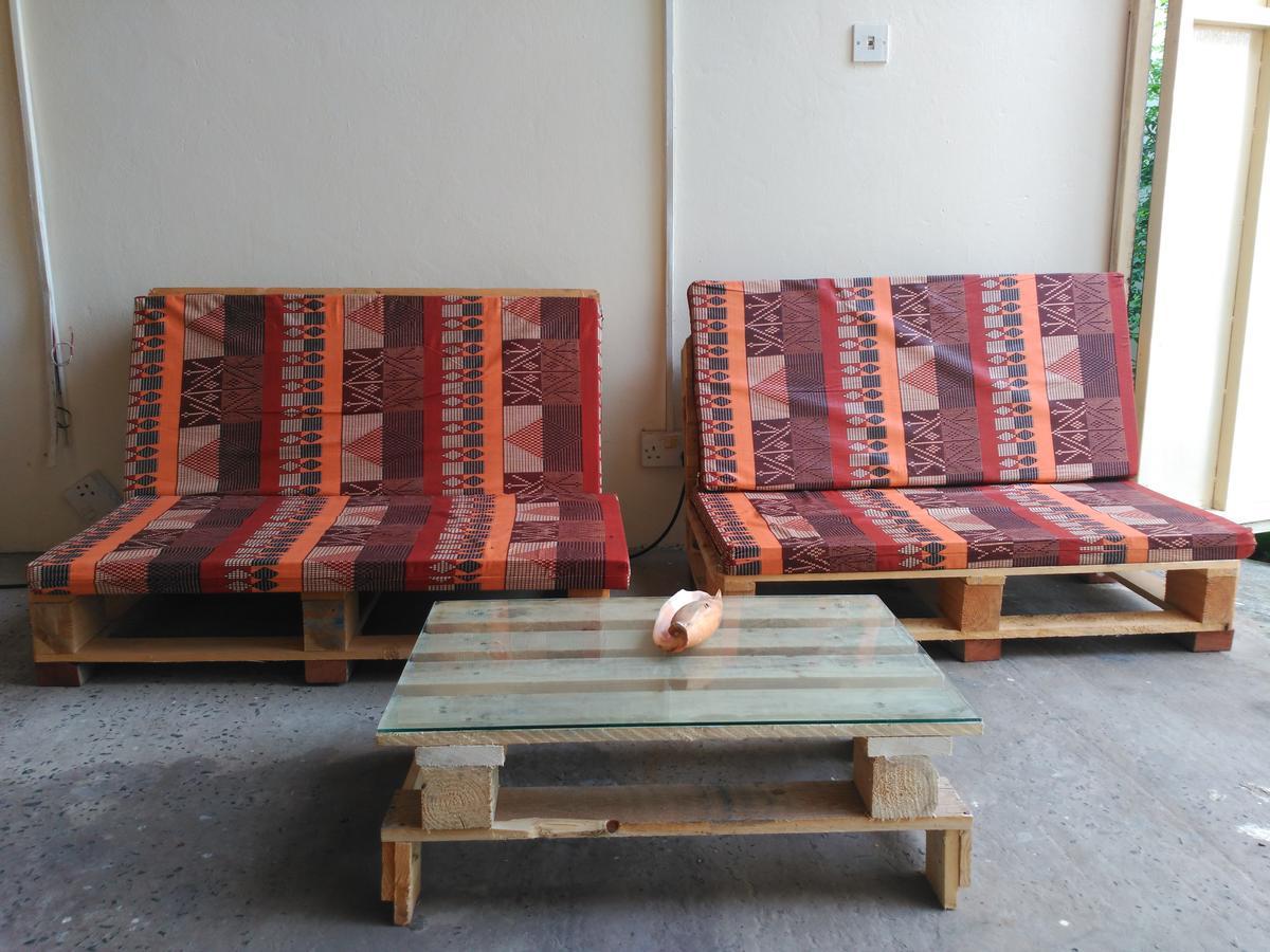 Sarawally Guesthouse Ampaya Екстериор снимка